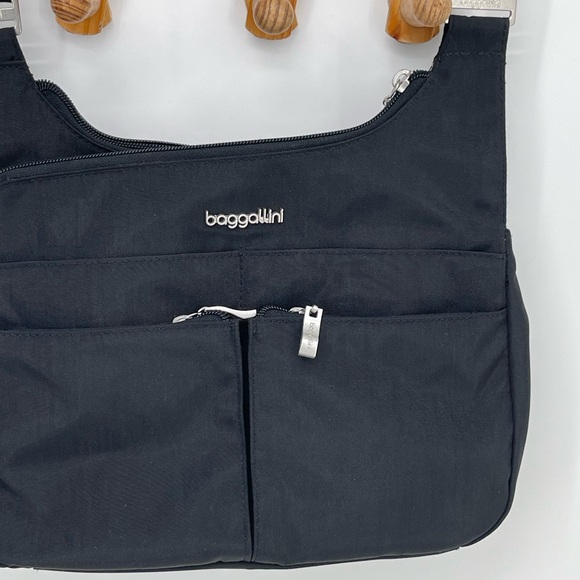 Baggallini Black Nylon Crossbody Organizer - Picture 4 of 13